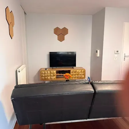 Daire Confortable A Saint-denis - 70 M² Avec Balcon *